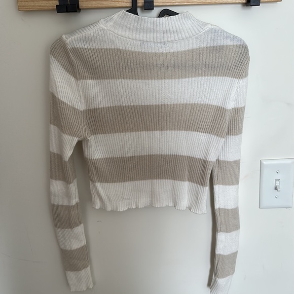 Striped top - Picture 2 of 2